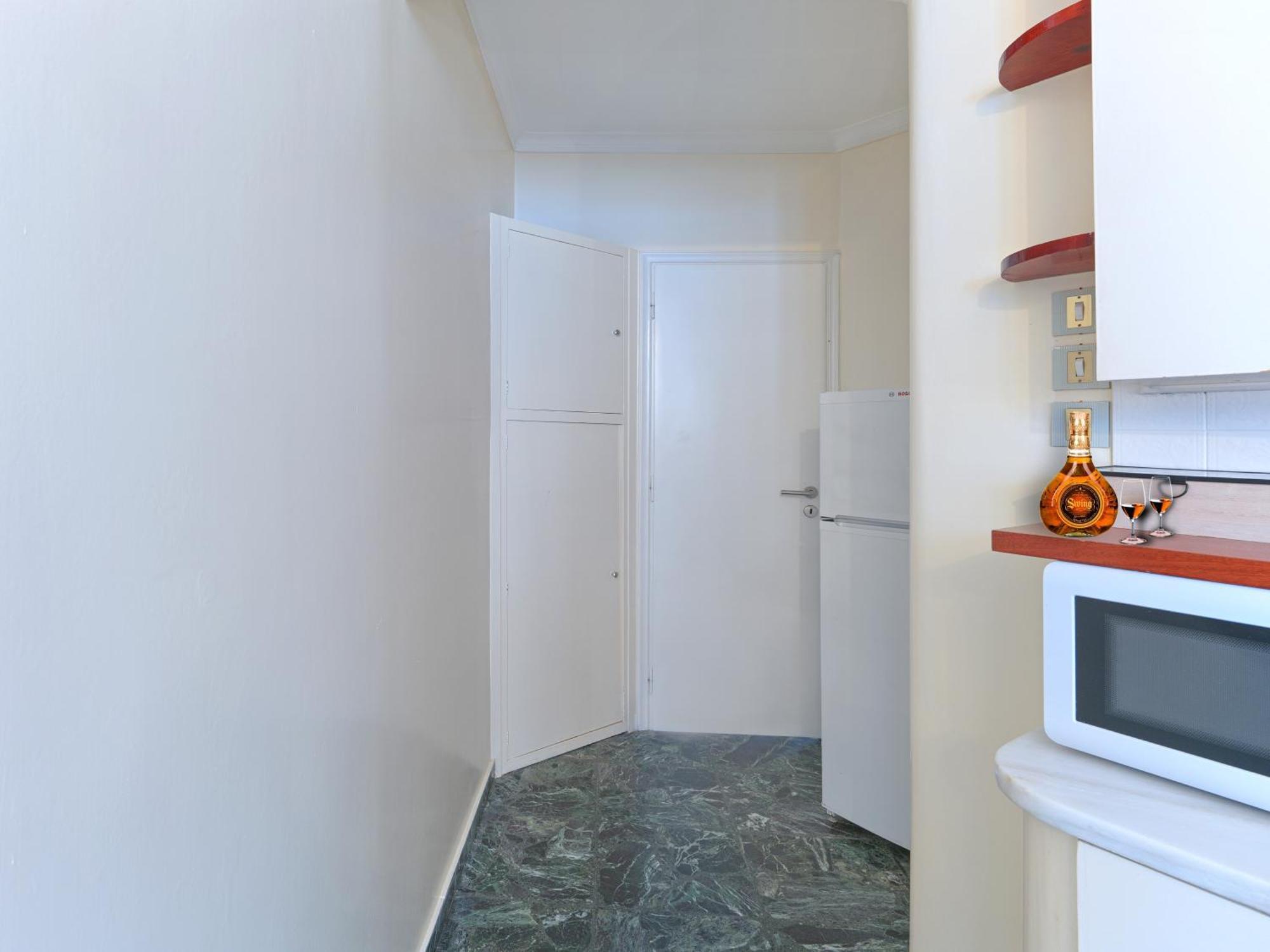Central Pagrati Apartment With Park View Balcony - Opp Pangrati Grove Athènes Extérieur photo